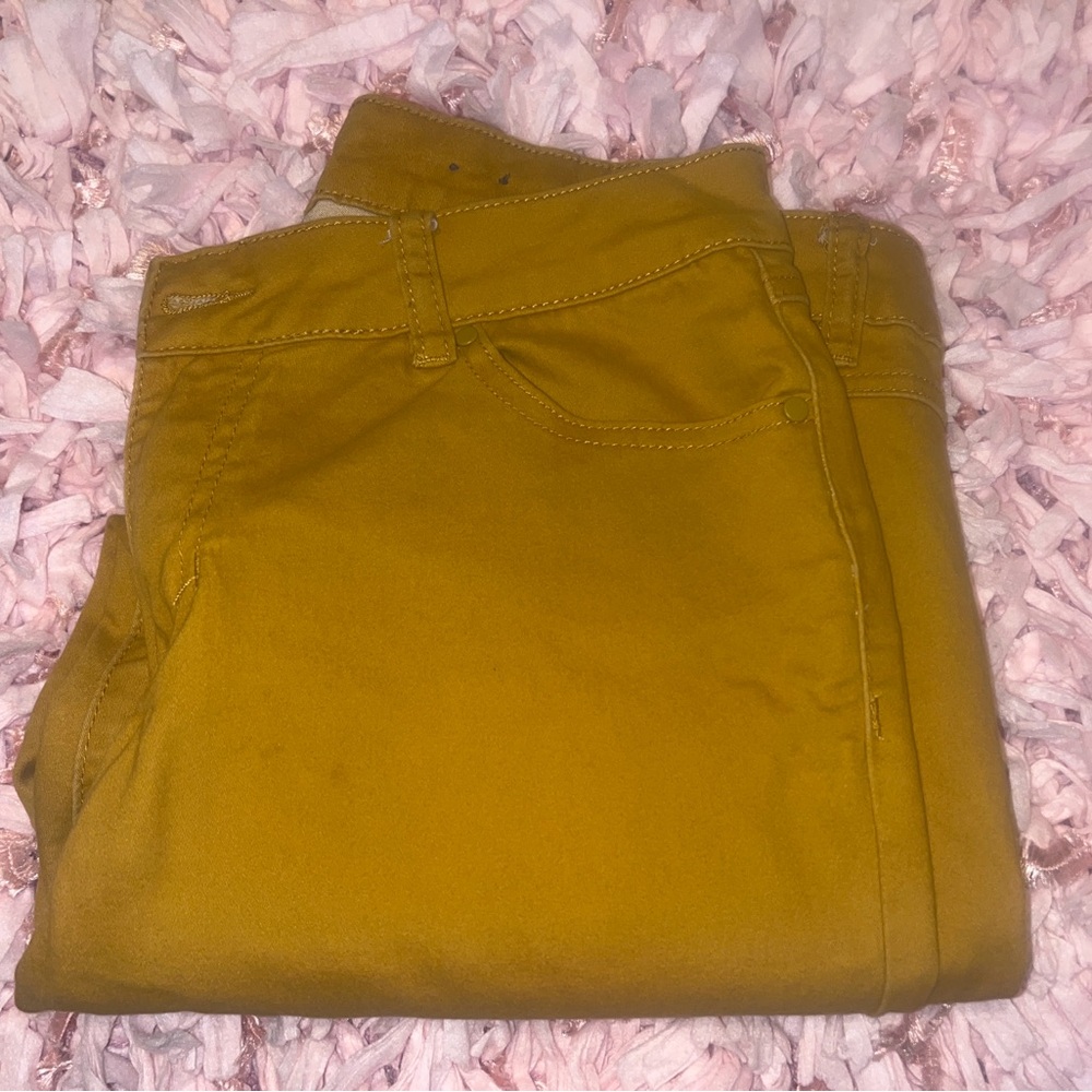 Artisan Ny Women's Skinny Jeans in Mustard Yellow